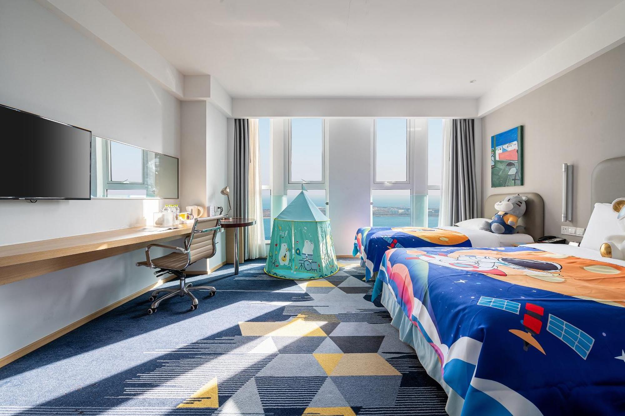 Holiday Inn Express - Qingdao West Coast By Ihg Exterior photo