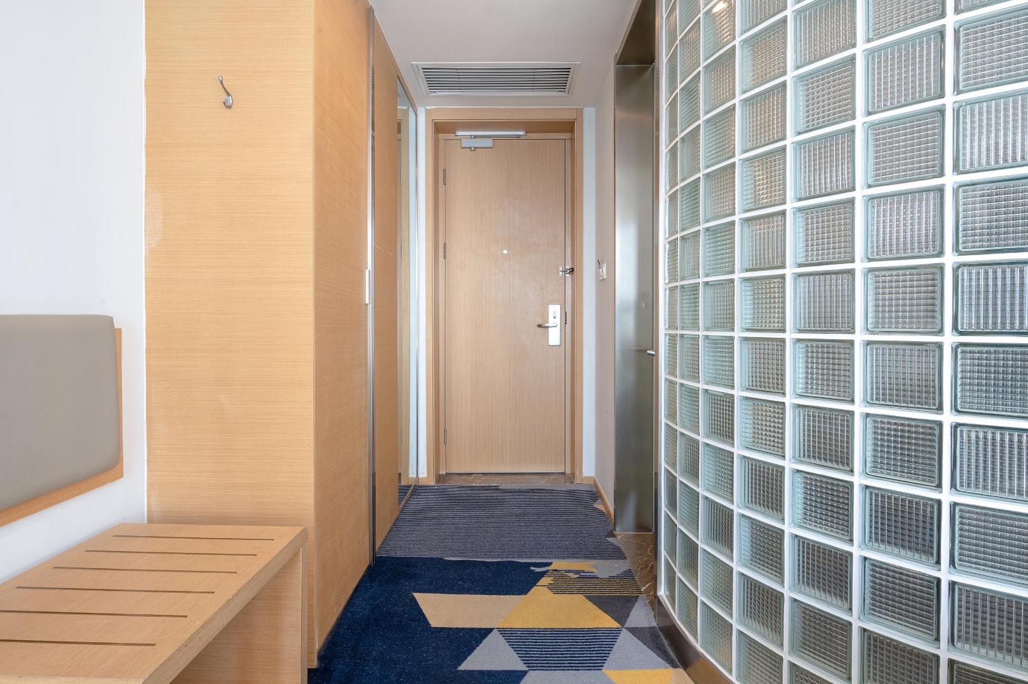Holiday Inn Express - Qingdao West Coast By Ihg Exterior photo
