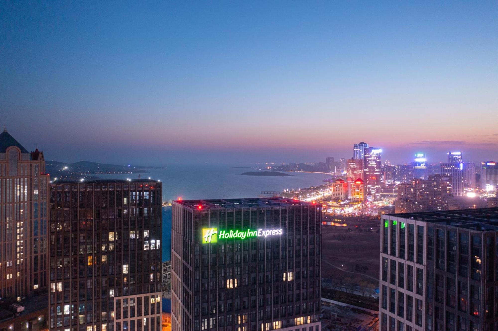 Holiday Inn Express - Qingdao West Coast By Ihg Exterior photo